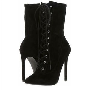 Steve Madden Womens Satisfied Leather Pointed Toe